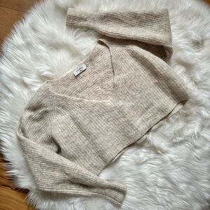 Babaton Aritzia Cropped Wool Blend V-Neck Sweater Size XXS